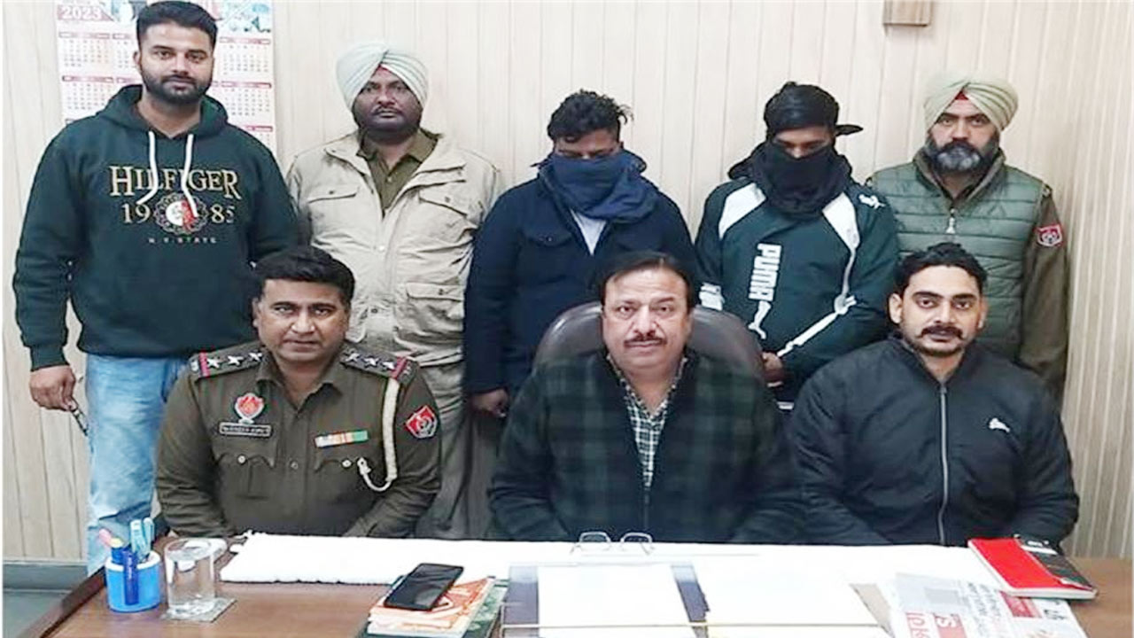 जालंधर STF टीम के हत्थे चढ़े 02 नशा तस्कर, 300 ग्राम हेरोइन बरामद, पढ़ें