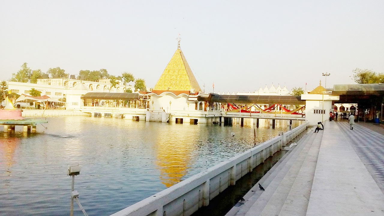 22 जनवरी अयोध्या राम मंदिर उद्घाटन की ख़ुशी में सिद्ध शक्तिपीठ श्री देवी तालाब मंदिर में 1 लाख 21 हज़ार दिये जलाए जाएंगे