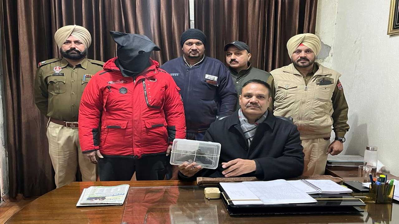 कमिश्नरेट पुलिस ने लम्मा पिंड ट्रक लूट कांड के मास्टरमाइंड को किया गिरफ्तार: सी.पी