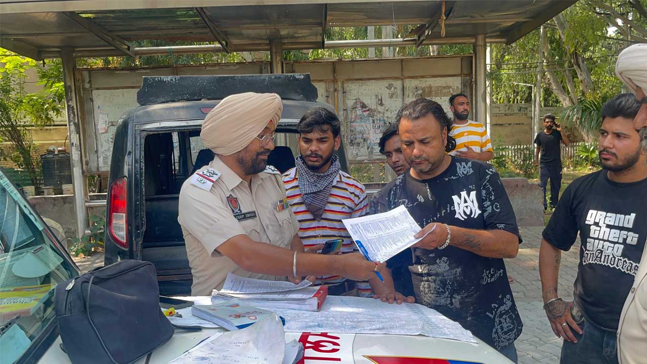 कमिश्नरेट पुलिस ने ट्रैफिक नियमों का उल्लंघन करने वालों पर की सख्त कार्रवाई, 9 महीने में काटे 2.46 करोड़ के चालान.