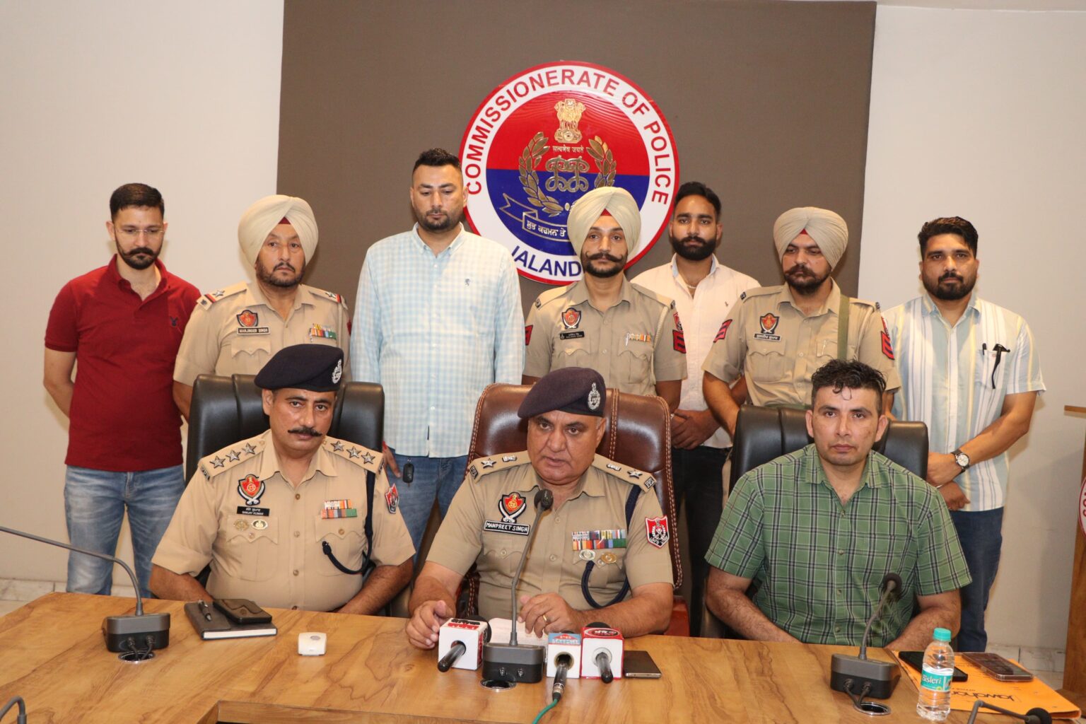 जालंधर पुलिस ने ‘फतेह ग्रुप’ के अमन और फ़तेह को किया गिरफ्तार, अवैध हथियार बरामद