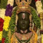 अयोध्या राम मंदिर में प्राण प्रतिष्ठा पूरी, गर्भ गृह में विराजे रामलला, देखें गर्भ गृह के अंदर की PHOTOS