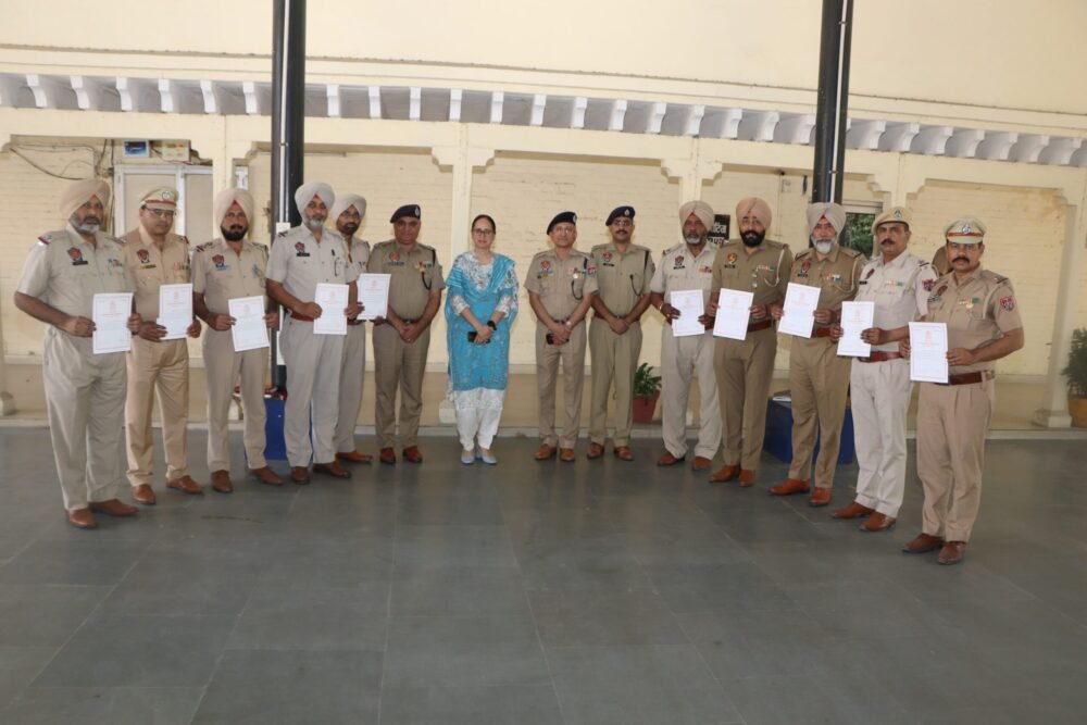 पुलिस आयुक्त धनप्रीत कौर ने ‘युद्ध नशे के विरुद्ध’ में सराहनीय योगदान पर पुलिस अधिकारीयों को किया सम्मानित