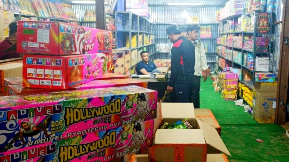 बर्लटन पार्क में इस बार नहीं लगेगा पटाखा बाजार, नया स्थान जल्द होगा तय
