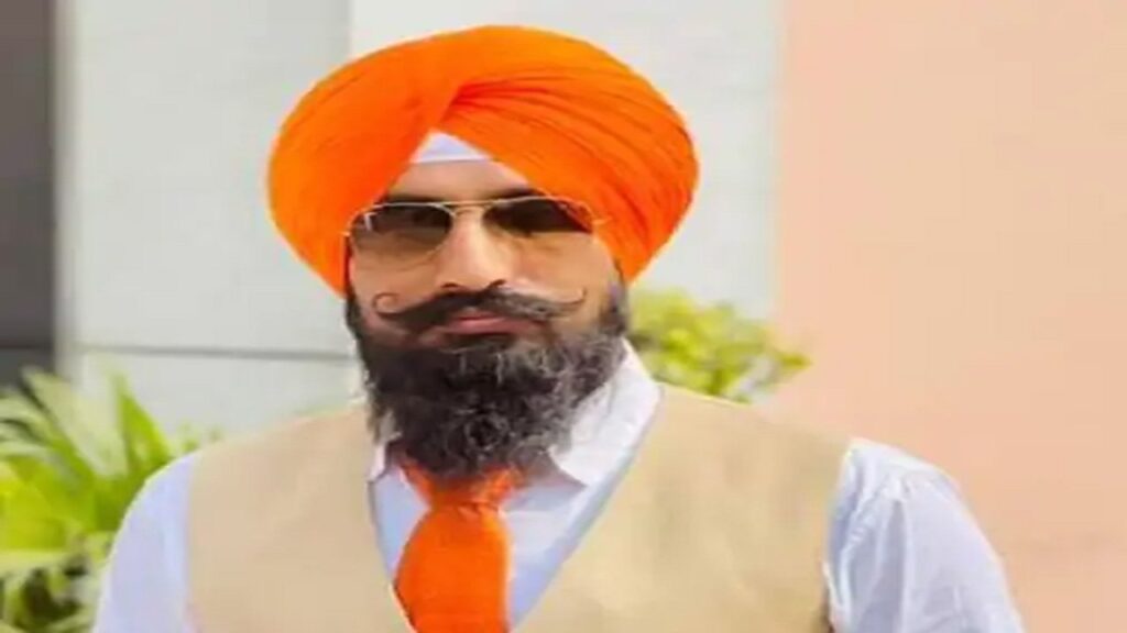 बड़ी खबर :पंजाब में AAP नेता की गोलियां मारकर हत्या, पढ़ें