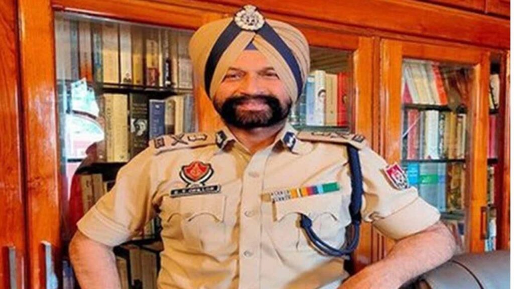 पंजाब पुलिस के ADGP ने छोड़ी नौकरी , कहा VRS लेकर खुद को पिंजरे से आजाद महसूस कर रहा।