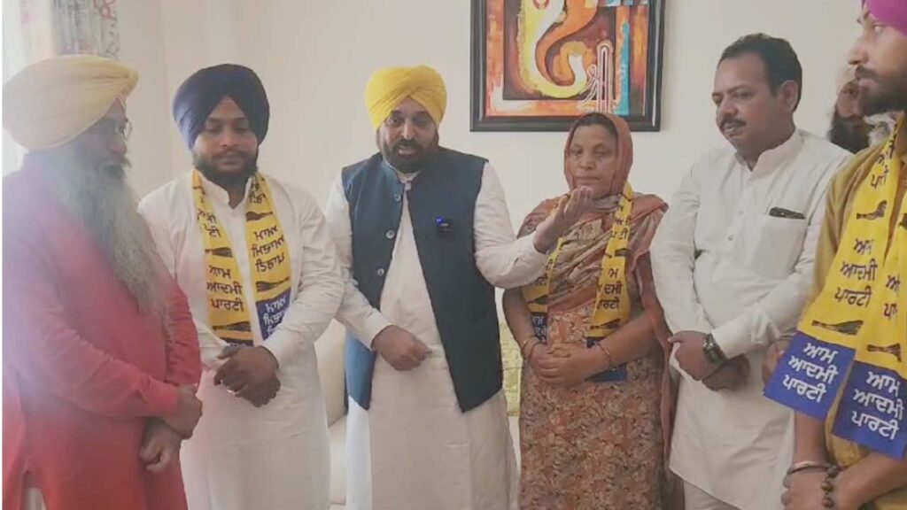 जालंधर उपचुनाव में सियासी उलटफेर, अकाली उम्मीदवार AAP में शामिल;