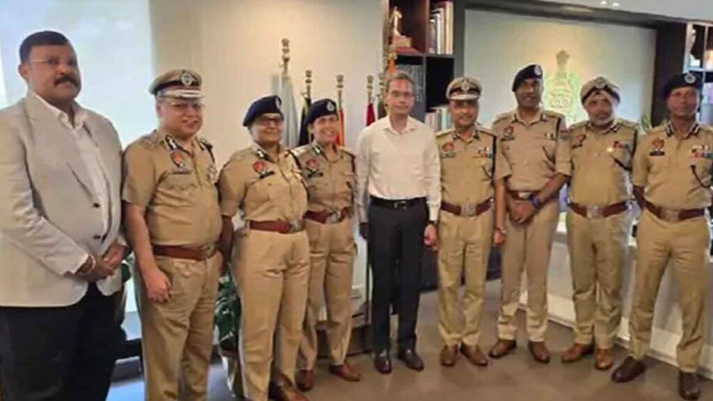 पंजाब में 8 आईपीएस अधिकारियों को डीजीपी रैंक पर प्रमोशन, सरकार ने सौंपी नई जिम्मेदारियां
