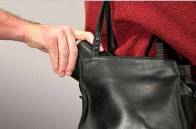 जालंधर में बेटी की शादी के दौरान DSP की पत्नी का पर्स चोरी, पढ़ें