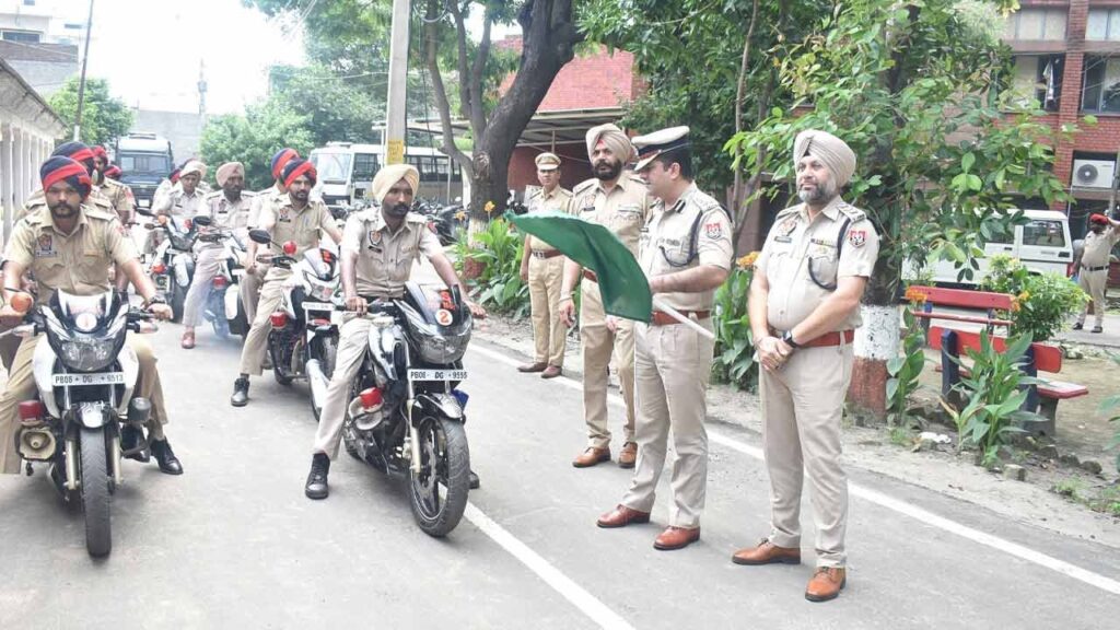 कमिश्नरेट पुलिस जालंधर द्वारा 14 ERS मोटरसाइकिलों को दी हरी झंडी 