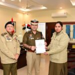 सीपी ने ड्यूटी प्रभावशाली ढंग से निभाने के लिए 57 पुलिसकर्मियों को प्रशंसा पत्र प्रदान किए 