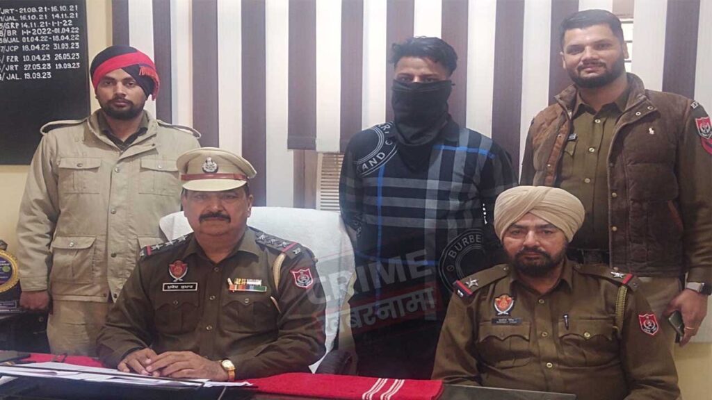 कोर्ट से भगोड़ा घोषित आरोपी को पुलिस ने किया गिरफ्तार