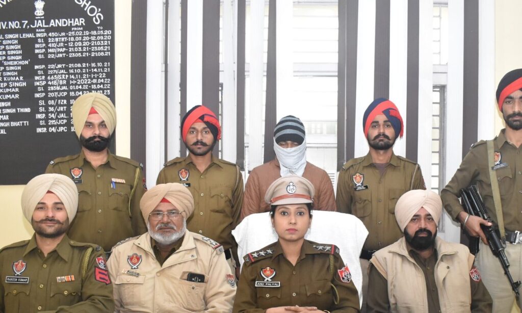 जालंधर: कमिश्नरेट पुलिस ने वारदात के 24 घंटे के अंदर स्नैचर को किया गिरफ्तार, 70 ग्राम सोना और अन्य सामान बरामद