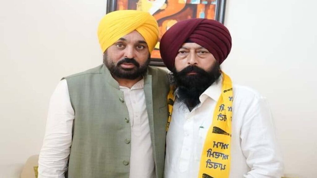 जालंधर में BJP को बड़ा झटका, पूर्व डिप्टी मेयर कमलजीत भाटिया AAP में शामिल, पढ़ें