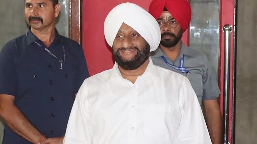 AAP विधायक कुलवंत सिंह ने पंजाब क्रिकेट एसोसिएशन के सचिव पद से दिया इस्तीफा, बताया ये कारण