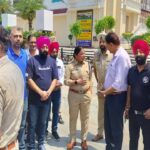 दुकानदारी प्रभावित होने के कारण 66 फ़ीट रोड क्यूरो माल मार्किट एसोसिएशन के दुकानदारों ने पुलिस से लगाई गुहार !