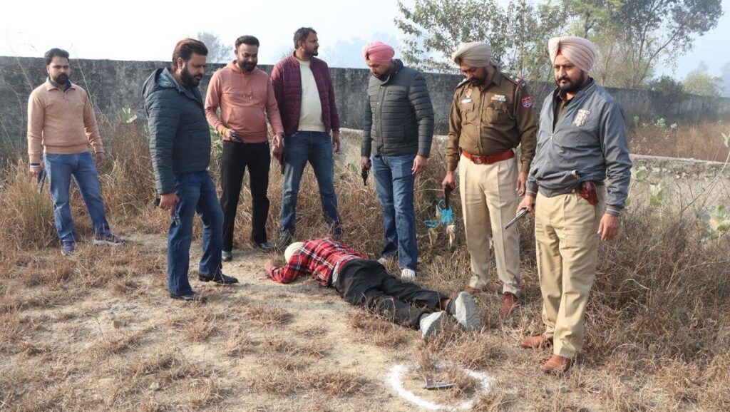 जालंधर में पुलिस और गैंगस्टर में चली गोलियां, पढ़ें