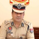 कमिश्नरेट पुलिस ने चोरी और छीना-झपटी की वारदातों को अंजाम देने वाले गिरोह का किया भंडाफोड़, तीन मोटरसाइकिल, एक एक्टिवा और 10 मोबाइल फोन बरामद