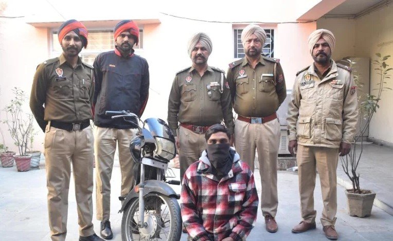 जालंधर: थाना भार्गव कैंप की पुलिस ने चोरी की बाइक सहित 1 आरोपी को किया काबू