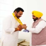 जालंधर में भाजपा को बड़ा झटका, आप में शामिल हुए रॉबिन सांपला, देखें तस्वीरें