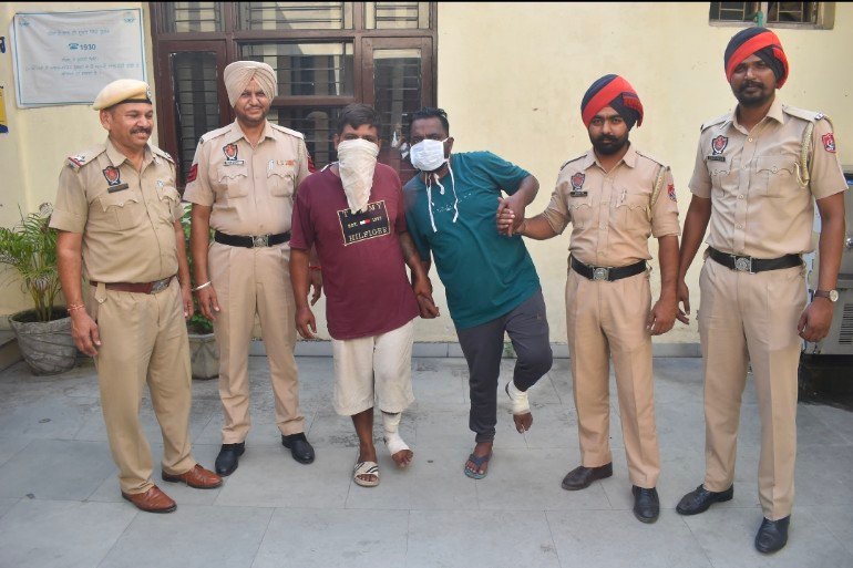 कमिश्नरेट पुलिस ने लूटपाट के आरोप में दो को किया गिरफ्तार 