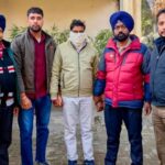 सफ़ाई सेवक से रिश्वत लेने के आरोप में नगर निगम का लंबरदार विजिलेंस ब्यूरो द्वारा काबू