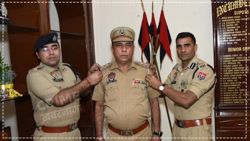 सोढी लाल बने इंस्पेक्टर, पुलिस कमिश्नर एवं एडीसीपी 2 ने लगाए स्टार