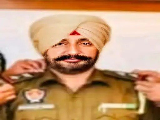 पंजाब में ड्यूटी के दौरान सब-इंस्पेक्टर की गोली मारकर हत्या, 20 पर केस दर्ज