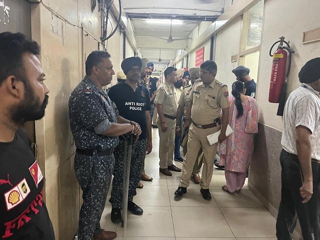 लुधियाना डीसी ऑफिस को RDX बम से उड़ाने की धमकी, पुलिस अलर्ट पर