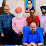 लाखों रुपये की वेतन हेराफेरी मामले में सेवानिवृत्त मुख्य शिक्षक और क्लर्क गिरफ्तार गिरफ्तार, पढ़ें