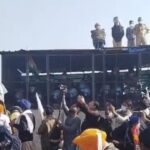 किसानों का दिल्ली मार्च, किसान और पुलिस आमने-सामने, पुलिस ने आंसू गैस के गोले छोड़े, पढ़ें