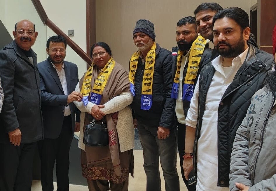 जालंधर: भाजपा को एक और झटका, वार्ड-17 से पार्षद सत्या रानी आप में शामिल, पढ़ें