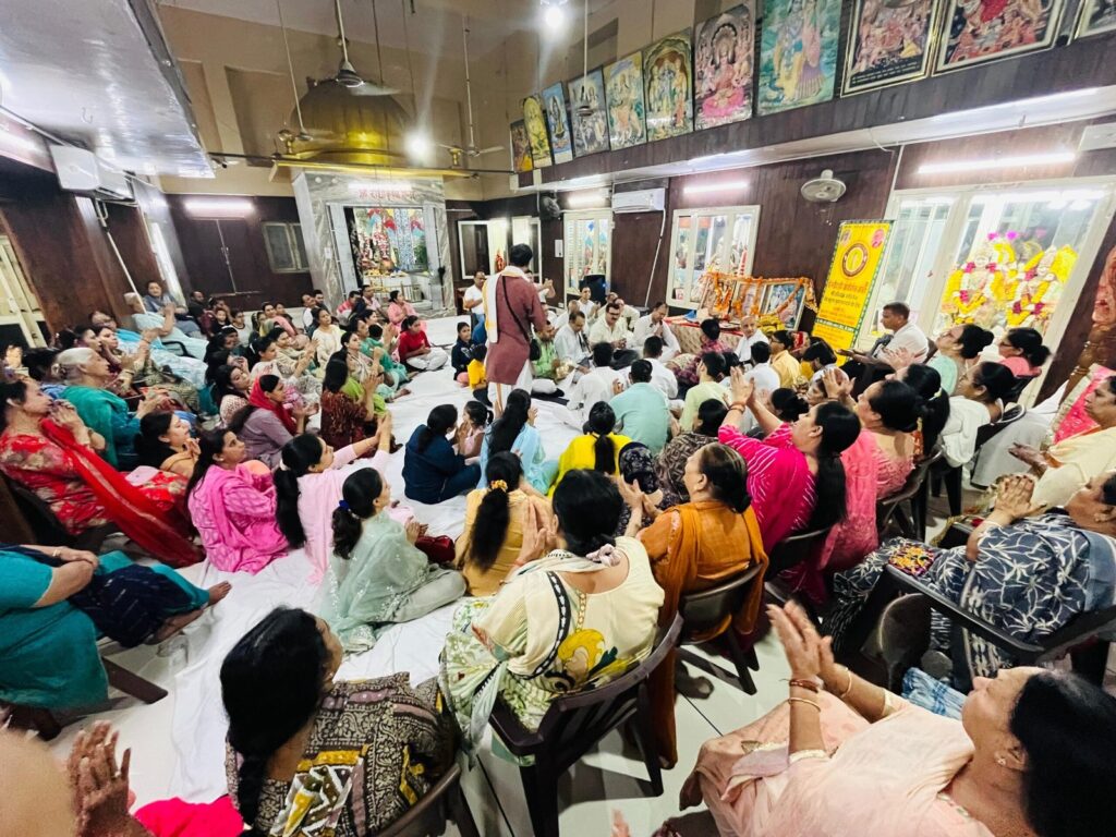 हरि बोल की गूंज से कृष्णामयी हुआ सेंट्रल टाउन क्षेत्र, भगवान परशुराम के जन्मोत्सव एवं अक्षय तृतीया के उपलक्ष में गीता मंदिर सेंट्रल टाउन में करवाया गया हरिनाम संकीर्तन
