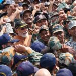 जालंधर: प्रधानमंत्री मोदी का अचानक आदमपुर एयरबेस दौरा, एयर स्ट्राइक के लिए जवानों को दी बधाई