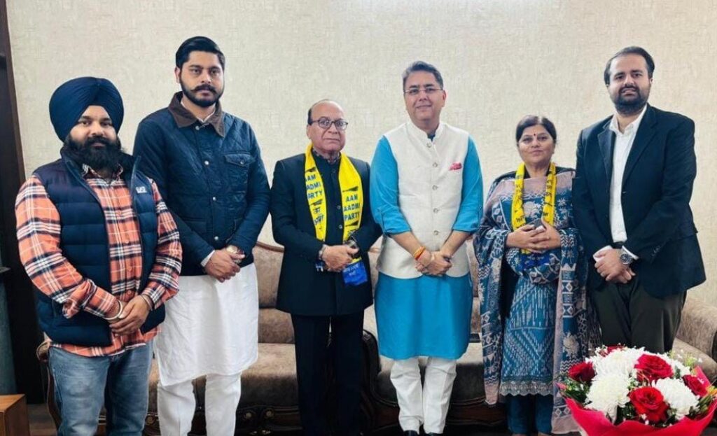जालंधर: कांग्रेस को झटका, पूर्व मेयर जगदीश राजा और उनकी पत्नी ‘आप’ में शामिल, पढ़ें