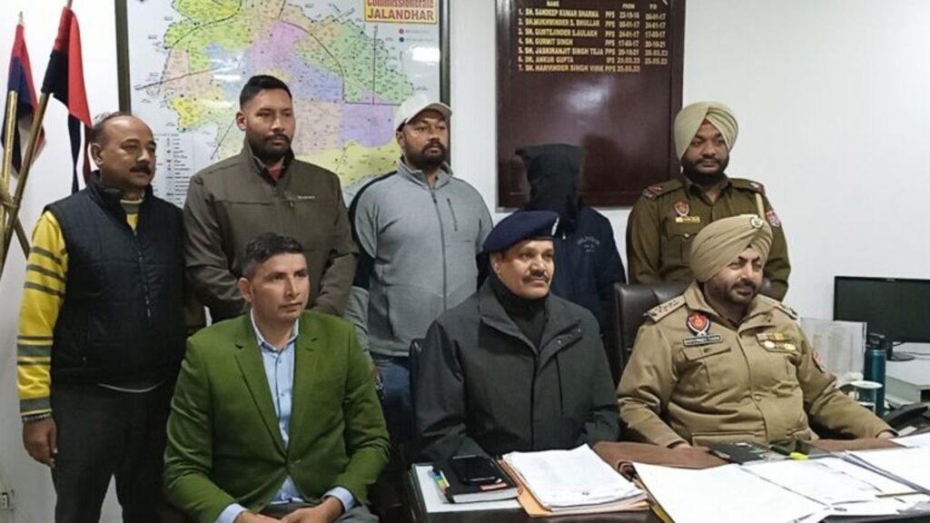 भारी मात्रा में अफीम तथा ड्रग मनी सहित आरोपी काबू