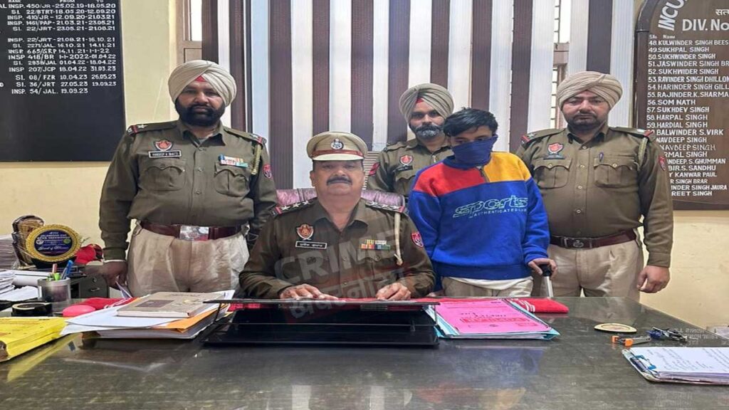 इलेक्ट्रानिक्स की दुकान में चोरी करता आरोपी गिरफ्तार