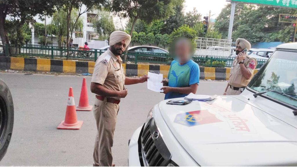 यातायात उल्लंघन करने वालों के खिलाफ जालंधर पुलिस का एक्शन, कईयों के काटे चालान