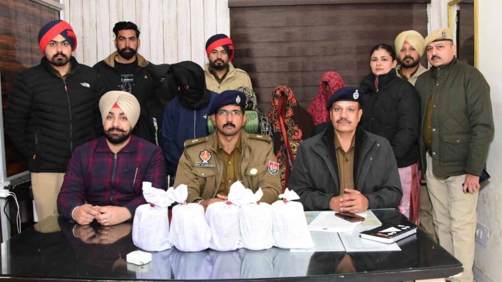 कमिश्नरेट पुलिस ने 3 महिलाओं सहित पांच नशा तस्करों को किया काबू , भारी मात्रा में अफीम बरामद !
