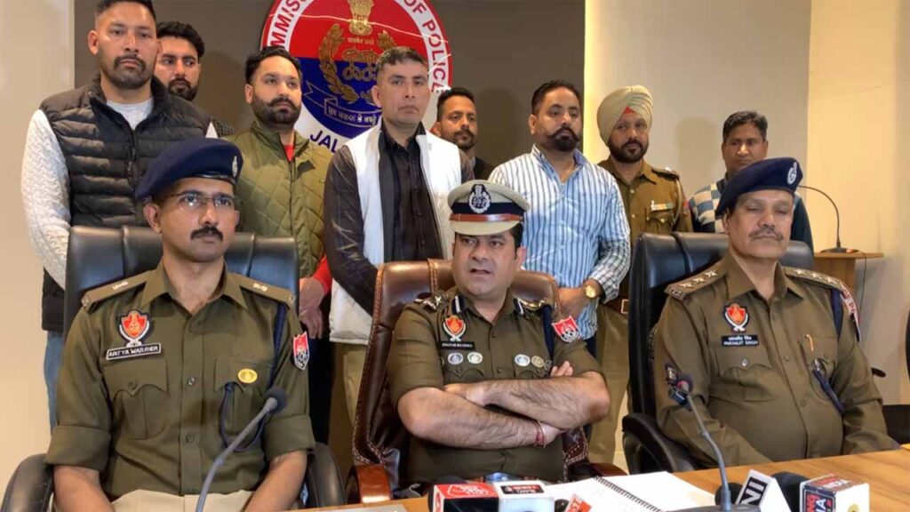 जालंधर : अंतर्राष्ट्रीय ड्रग तस्करी कार्टेल के 9 सदस्य 22 किलोग्राम अफीम सहित गिरफ्तार,  करोड़ों की ड्रग मनी वाले 30 बैंक खाते फ्रीज !
