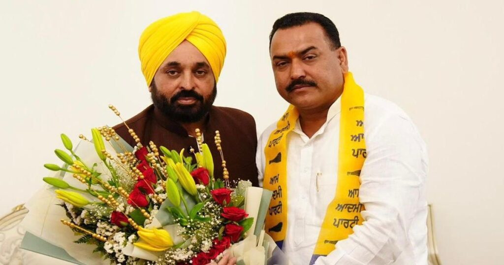 भाजपा को झटका, प्रदीप खुल्लर हुए आप में शामिल, सीएम मान ने करवाई ज्वाइनिंग