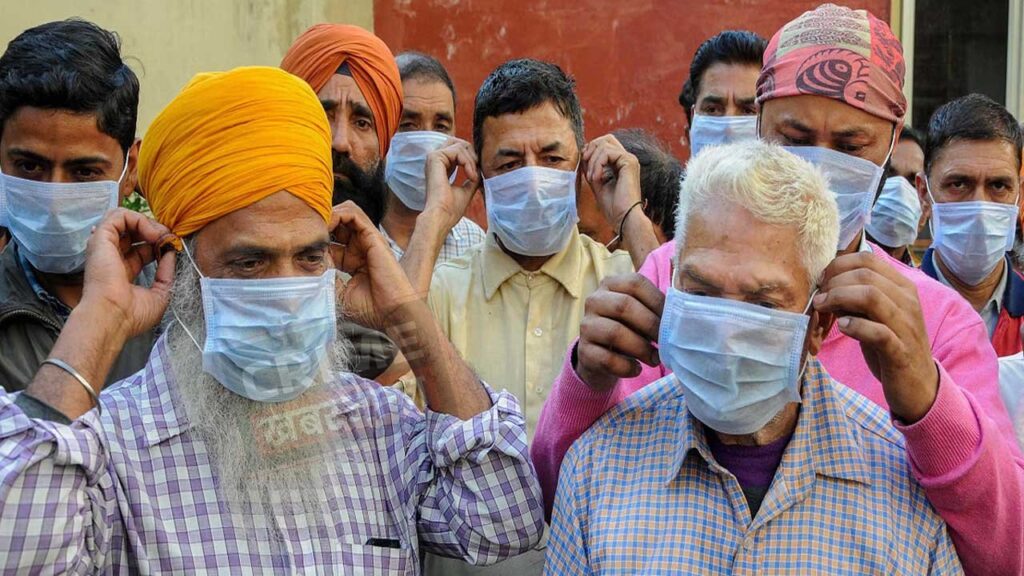 पंजाब में मास्क पहनना हुआ अनिवार्य, कोरोना के नए वैरिएंट पर सेहत विभाग का फैसला, पढ़ें