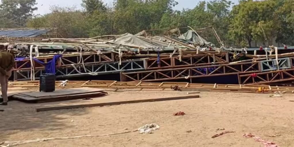 दिल्ली में बड़ा हादसा, जवाहरलाल नेहरू स्टेडियम में पंडाल गिरा, मची अफरातफरी, कई लोगों के दबने की आशंका !