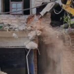 जालंधर में नशा तस्करों के मकानों पर चला बुलडोजर, महिला तस्कर समेत दो के घर ढहाए