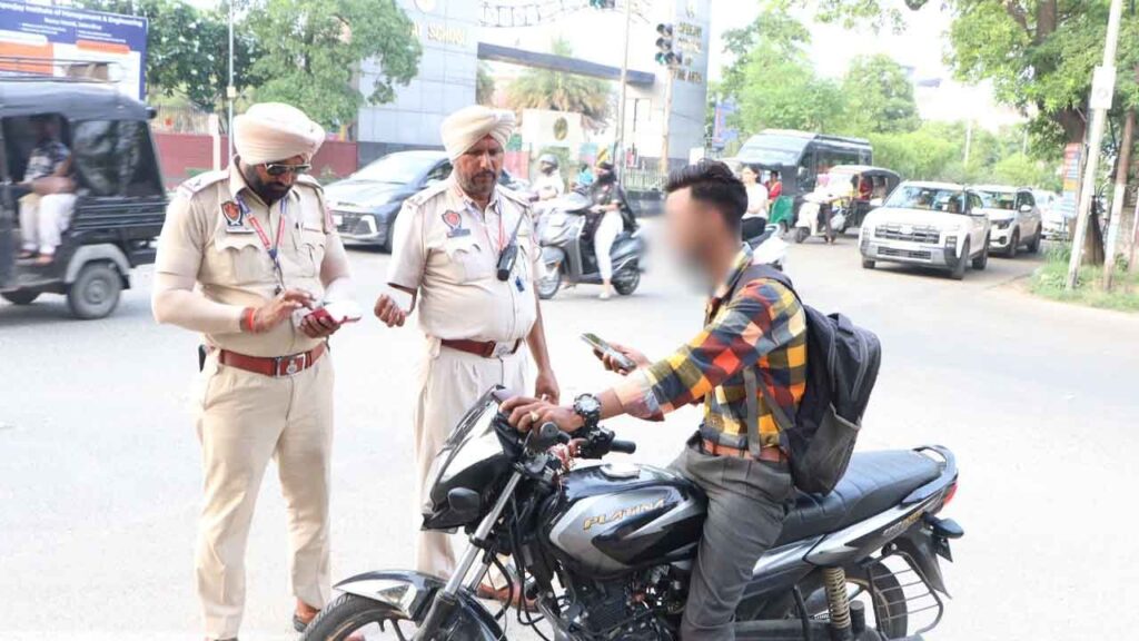 जालंधर: कमिश्नरेट पुलिस ने छेड़छाड़ के खिलाफ अभियान किया तेज, पढ़ें