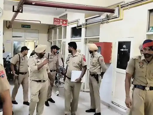 पंजाब के इस जिले में पुलिस और बदमाशों में मुठभेड़, गोली लगने के बाद दो आरोपी गिरफ्तार
