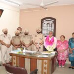 पुलिस आयुक्त स्वप्न शर्मा ने सेवानिवृत्त अधिकारी की इच्छा की पूरी, उसके पैतृक गांव तक पहुंचने के लिए पुलिस एस्कॉर्ट उपलब्ध कराई