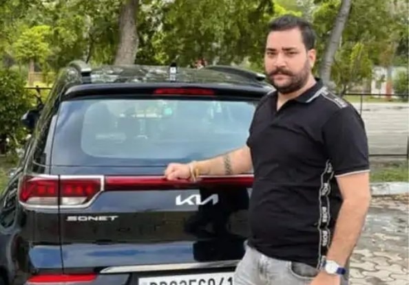 Famous food restaurant owner shot dead in Amritsar,
