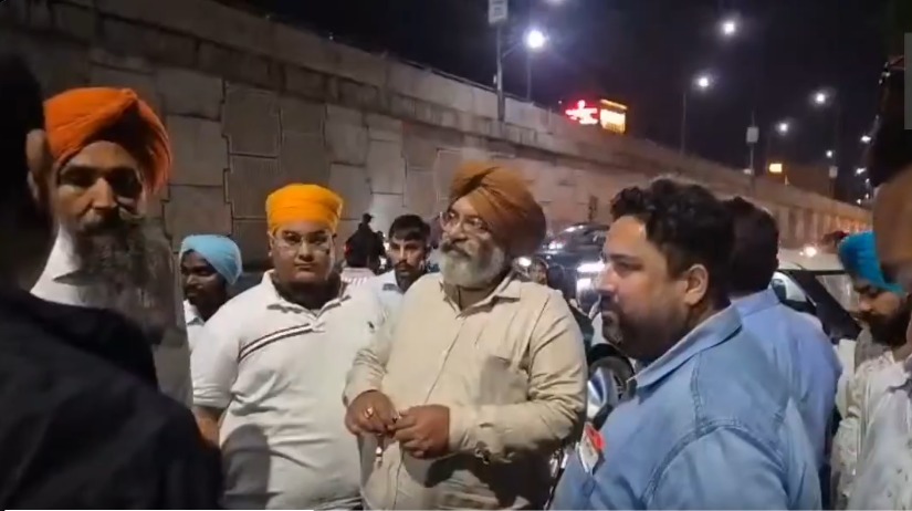 अमृतसर में दर्दनाक हादसा, बस की छत में सफर कर रहे यात्री लेंटर से टकराए, तीन की मौत
