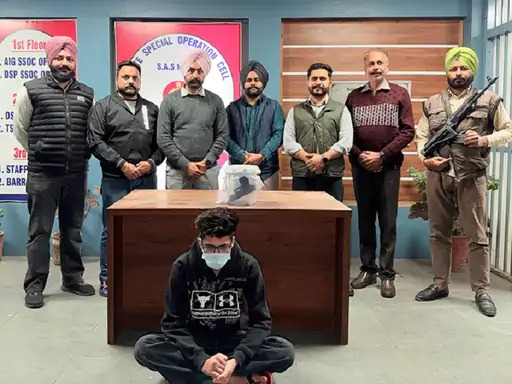 मोहाली में हथियार व नशे की डिलीवरी से पहले युवक गिरफ्तार, 107 ग्राम हेरोइन व विदेशी पिस्तौल बरामद